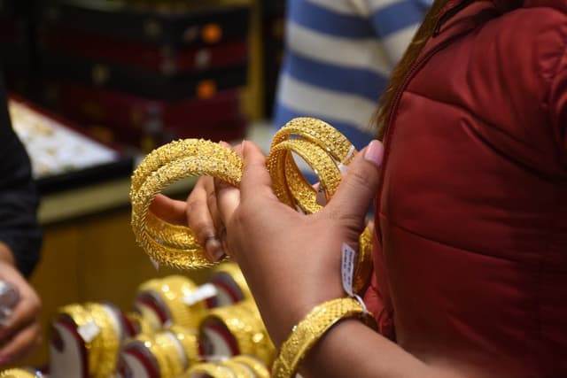 Gold price jumps by nearly Rs 5,000 in a single day